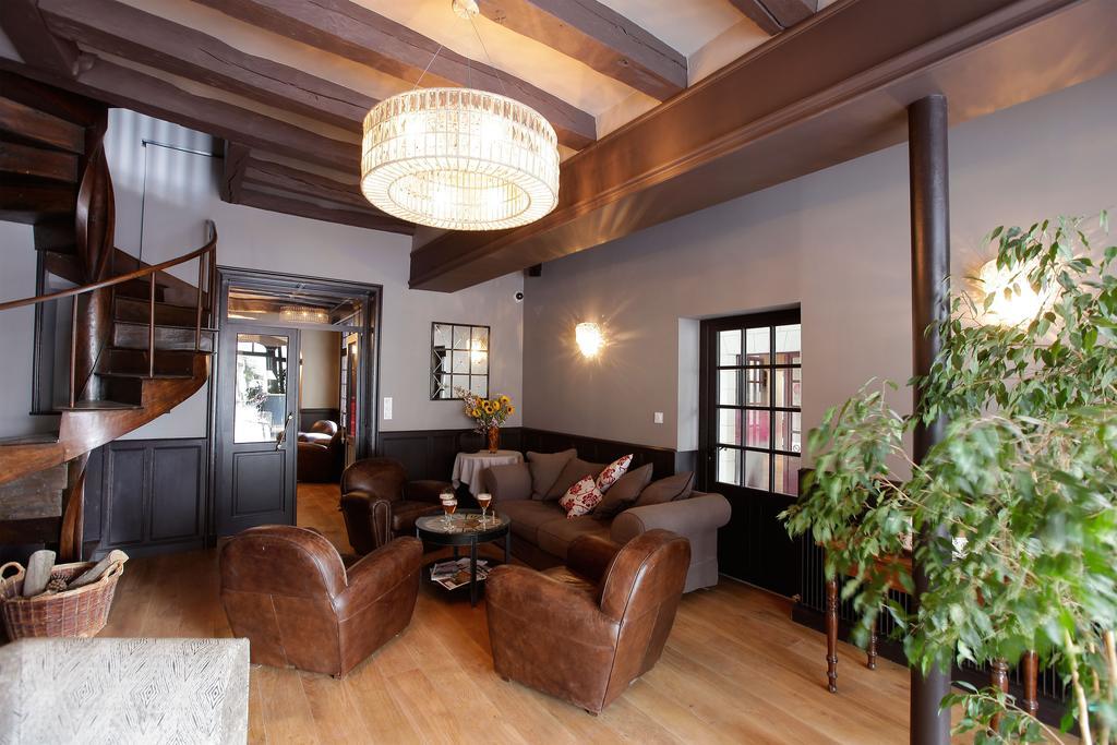 Logis Hotel La Croix Blanche Fontevraud מראה פנימי תמונה
