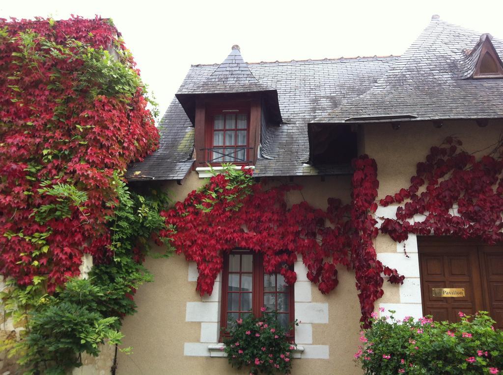 Logis Hotel La Croix Blanche Fontevraud מראה חיצוני תמונה