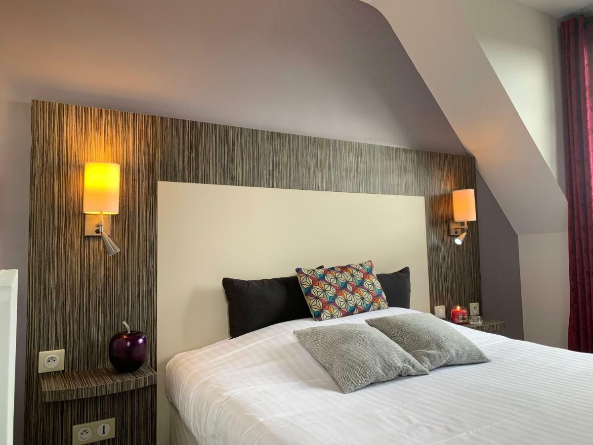 Logis Hotel La Croix Blanche Fontevraud מראה חיצוני תמונה
